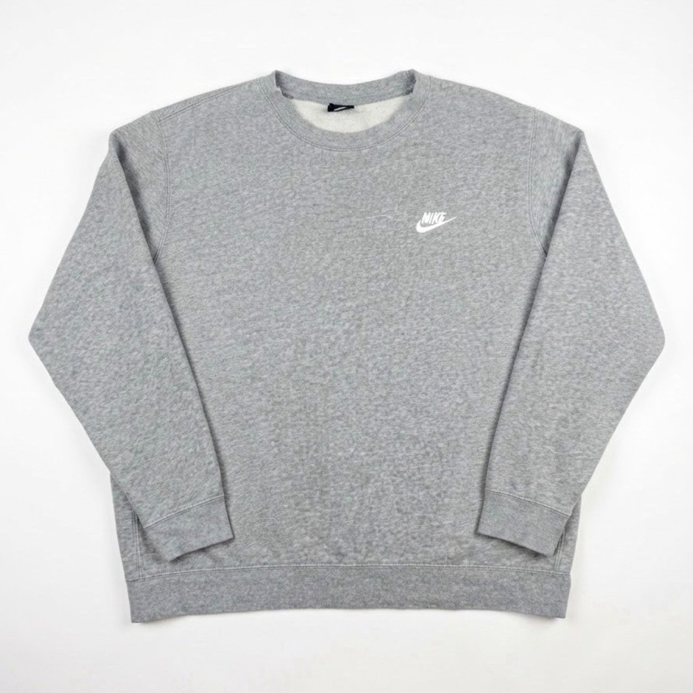 Nike Men's XL Gray Crewneck Fleece Sweatshirt Embroidered Logo Athletic Casual